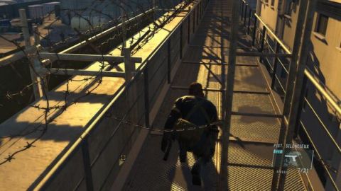 Vous le voyez ? Essayez de grimper cette Ã©chelle, et vous saurez vite si c'est le cas pour lui...