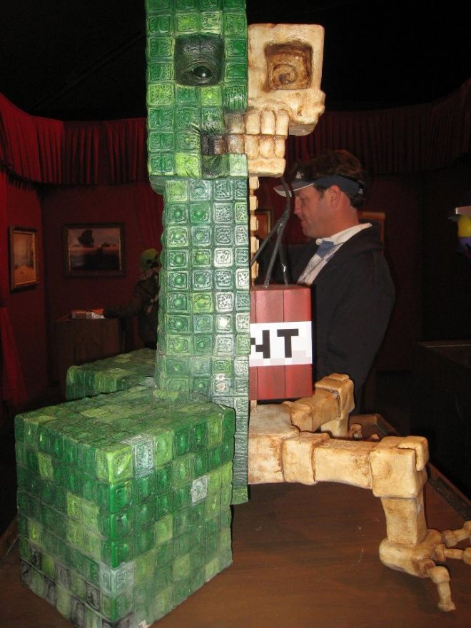 Le creeper est constituÃ© de TNT comme vous pouvez le voir. Son plaisir, tout dÃ©truire. 