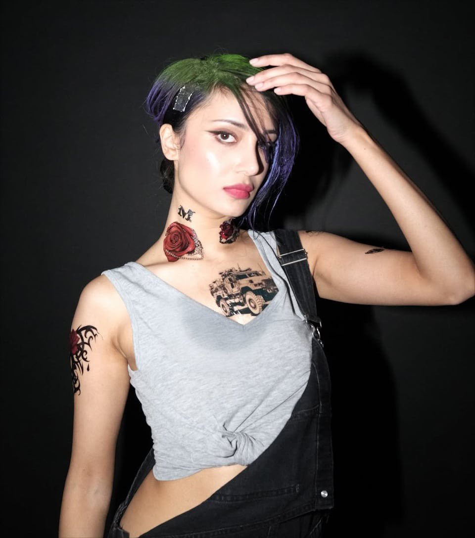 Shivani Sharma en cosplay de Judy de Cyberpunk 2077. Shivani Sharma en cosplay de Judy de Cyberpunk 2077.