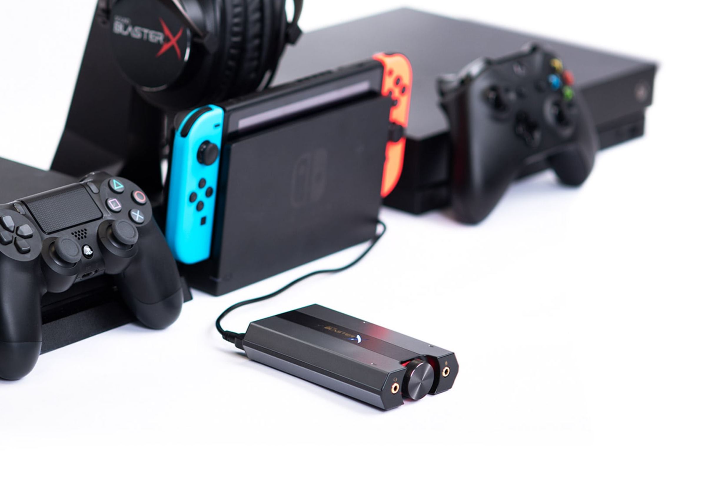 image de la Sound BlasterX G6, carte son USB branchÃ©e sur console