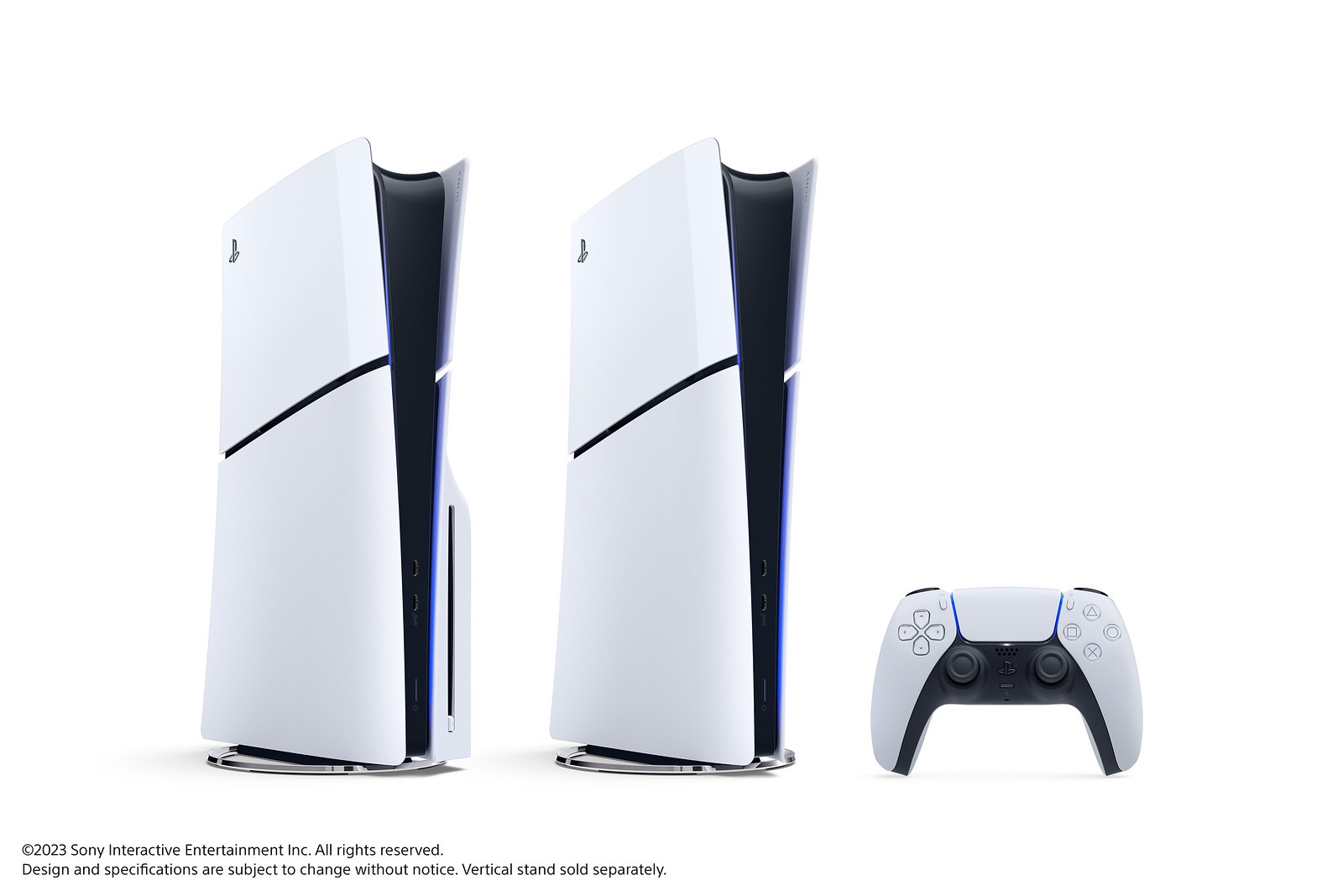 Sony : PS5 Slim et manette DualSense.
