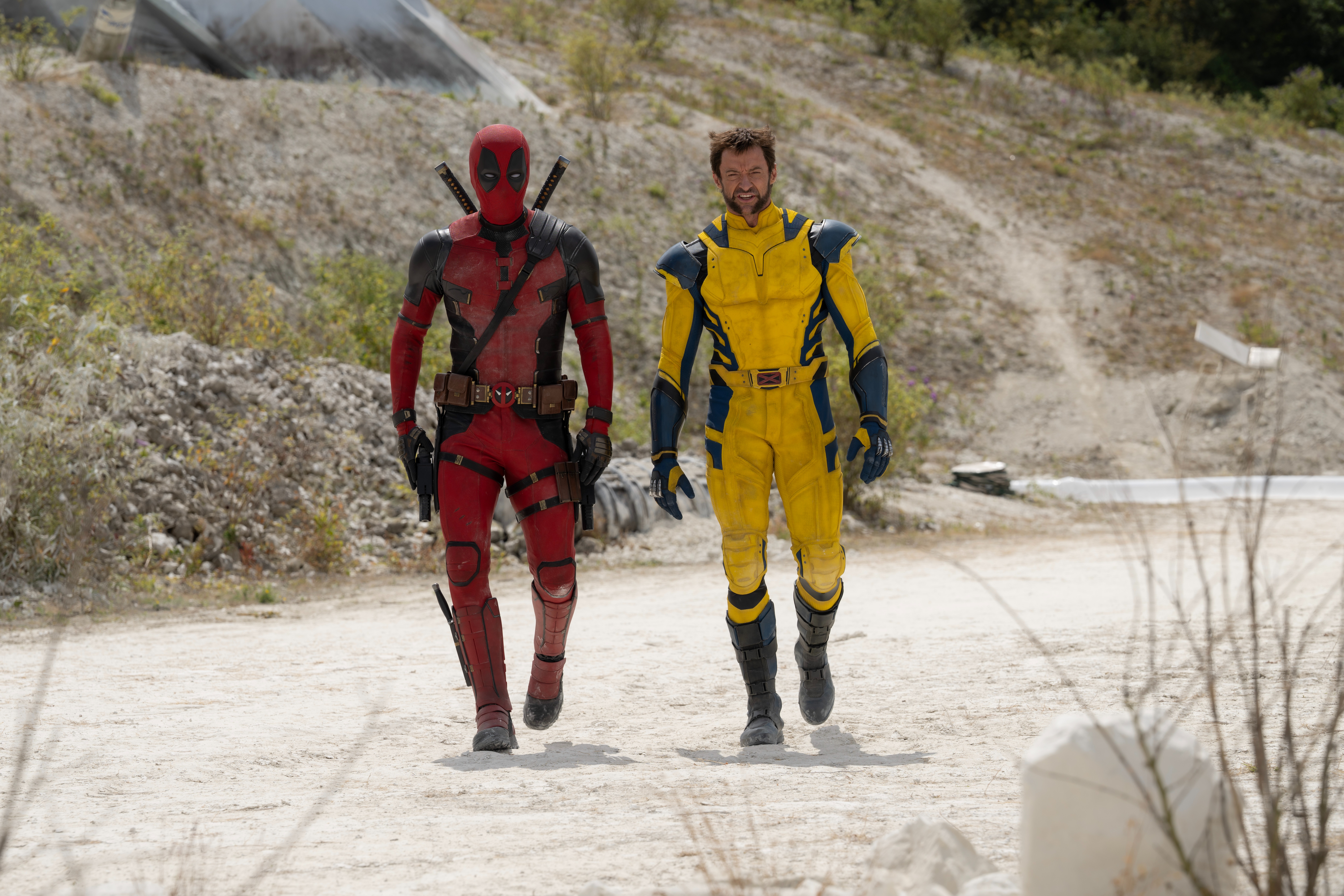 Hugh Jackman de retour dans le costume jaune emblématique de Wolverine pour Deadpool 3 Hugh Jackman de retour dans le costume jaune emblématique de Wolverine pour Deadpool 3