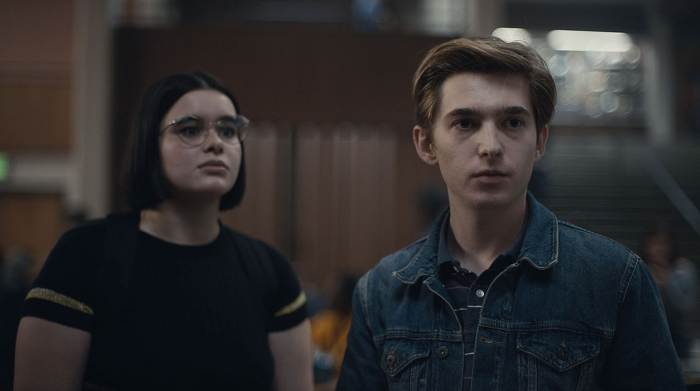 Austin Abrams est Ethan Lewis dans la série Euphoria. Austin Abrams est Ethan Lewis dans la série Euphoria.