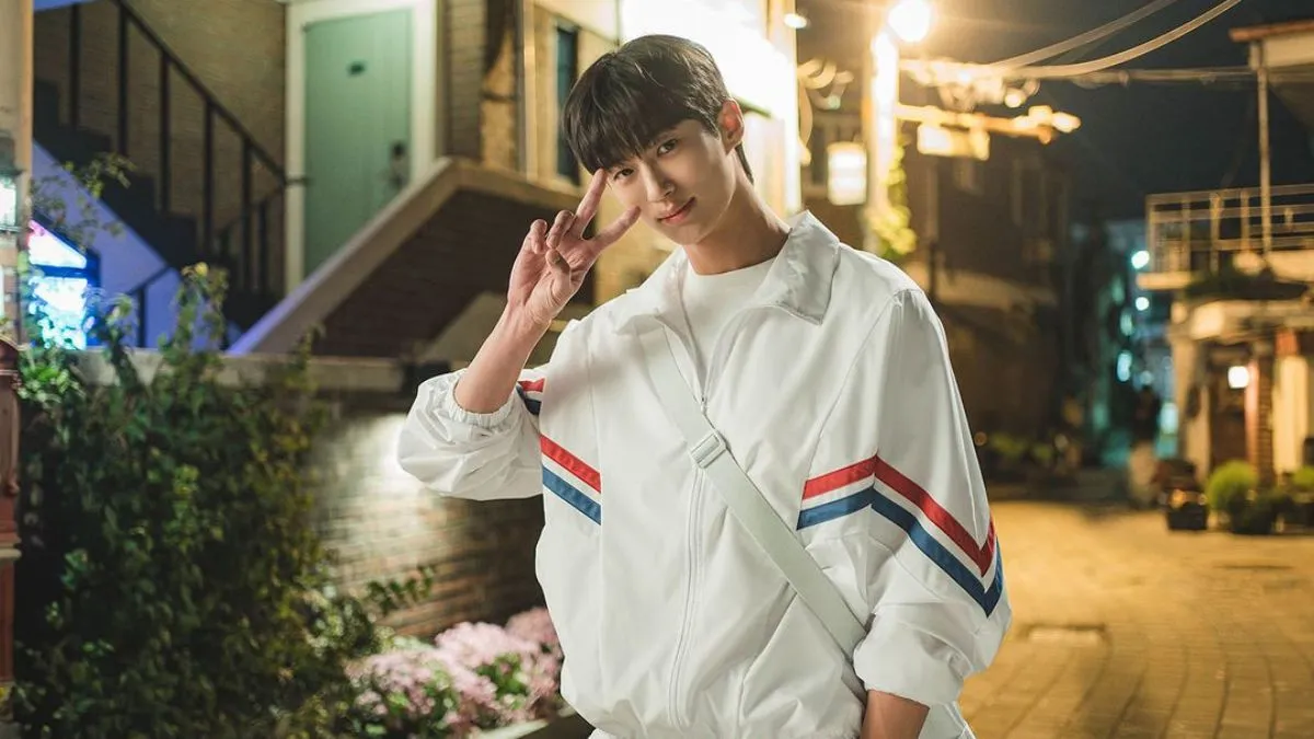 Solo Leveling : Phoro de Byeon Woo-seok, qui incarnera Sung Jin-woo dans la série Netflix. Solo Leveling : Phoro de Byeon Woo-seok, qui incarnera Sung Jin-woo dans la série Netflix.