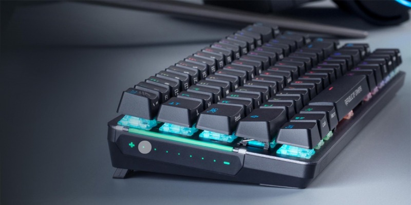Image d'illustration du clavier sur un bureau.