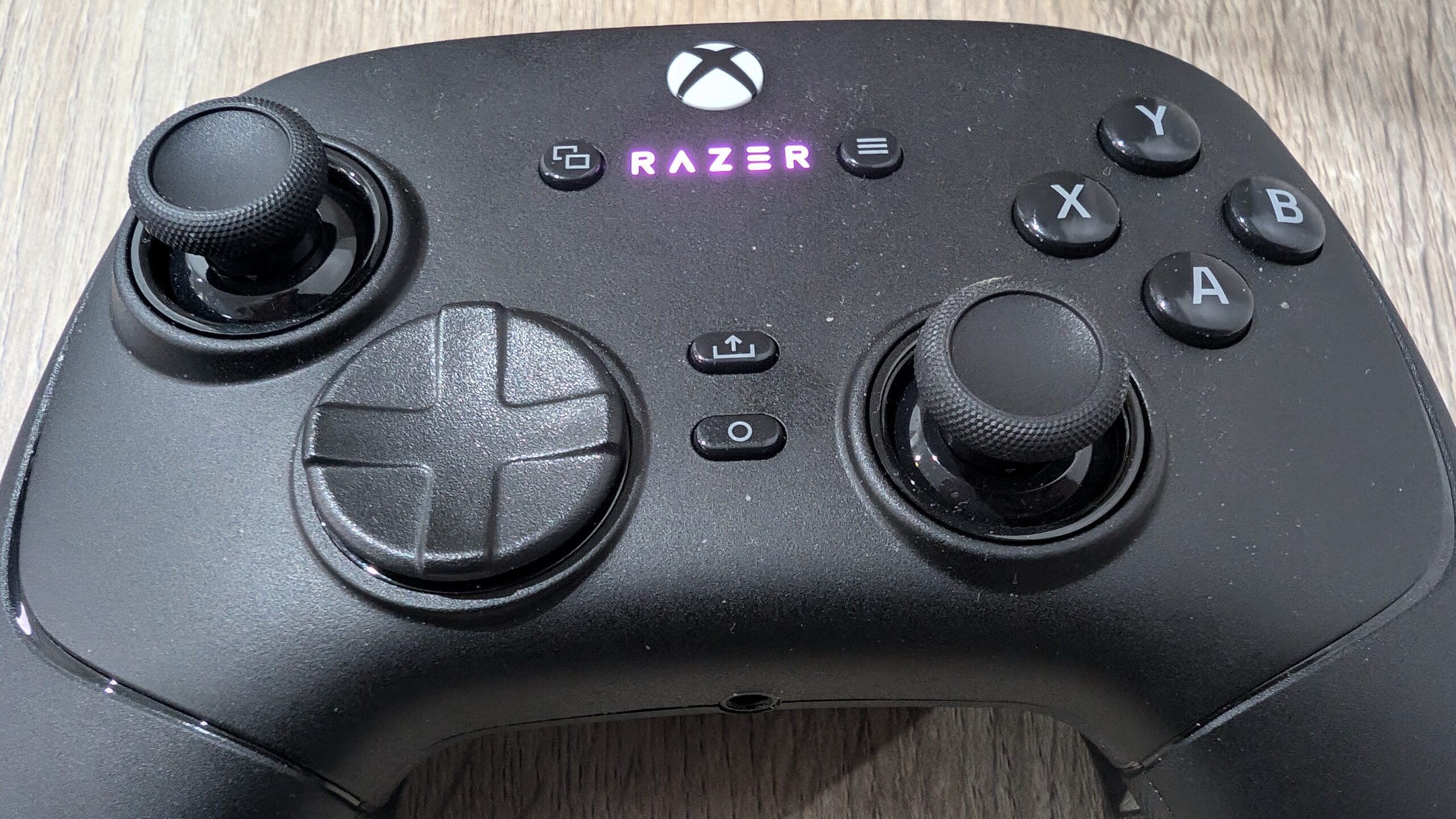 Test Wolverine V3 Pro Razer Xbox Series et PC Test Wolverine V3 Pro Razer Xbox Series et PC