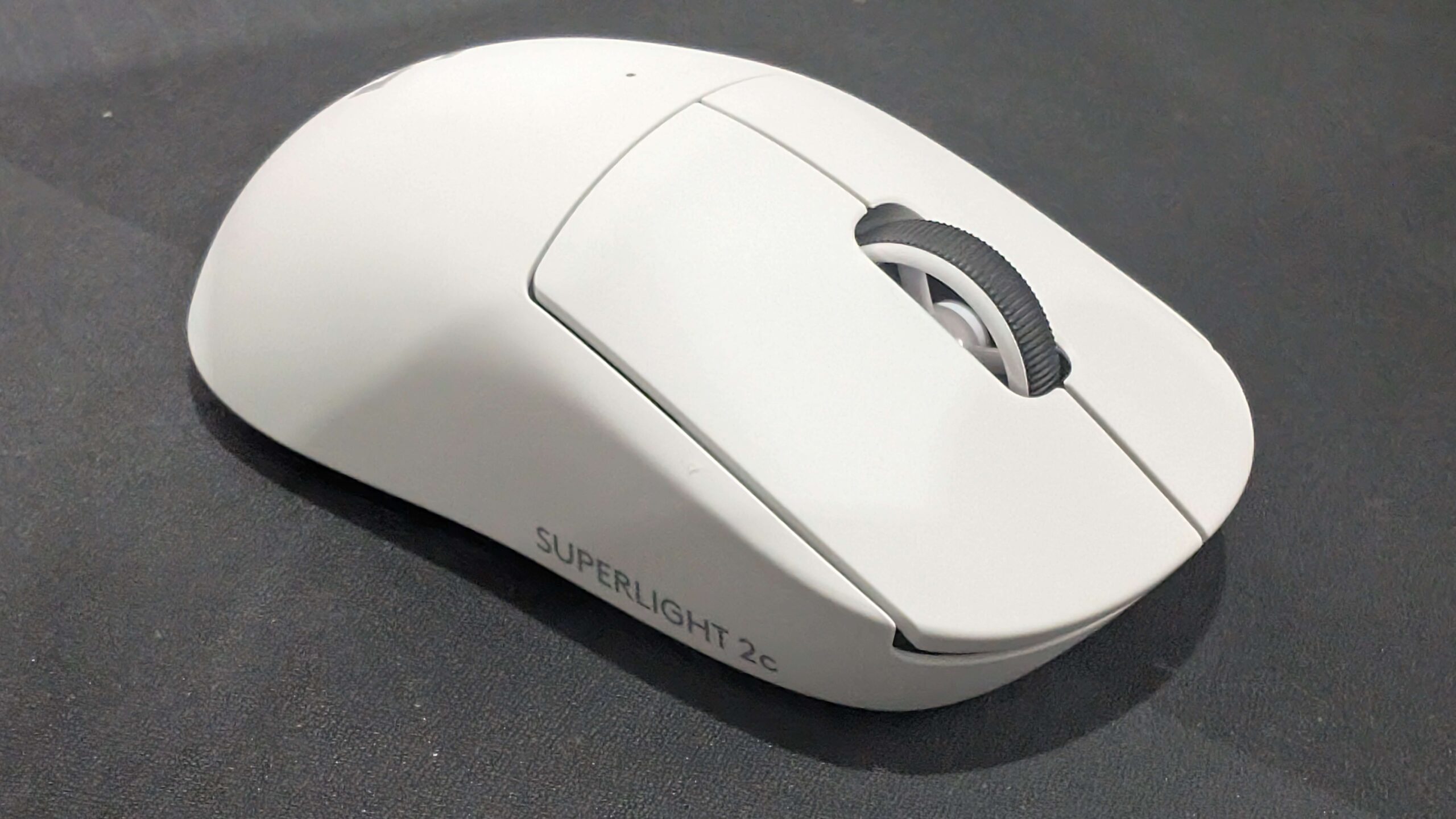 Logitech Pro x Superlight 2C test ©KiKitoès pour Gameblog Logitech Pro x Superlight 2C test ©KiKitoès pour Gameblog