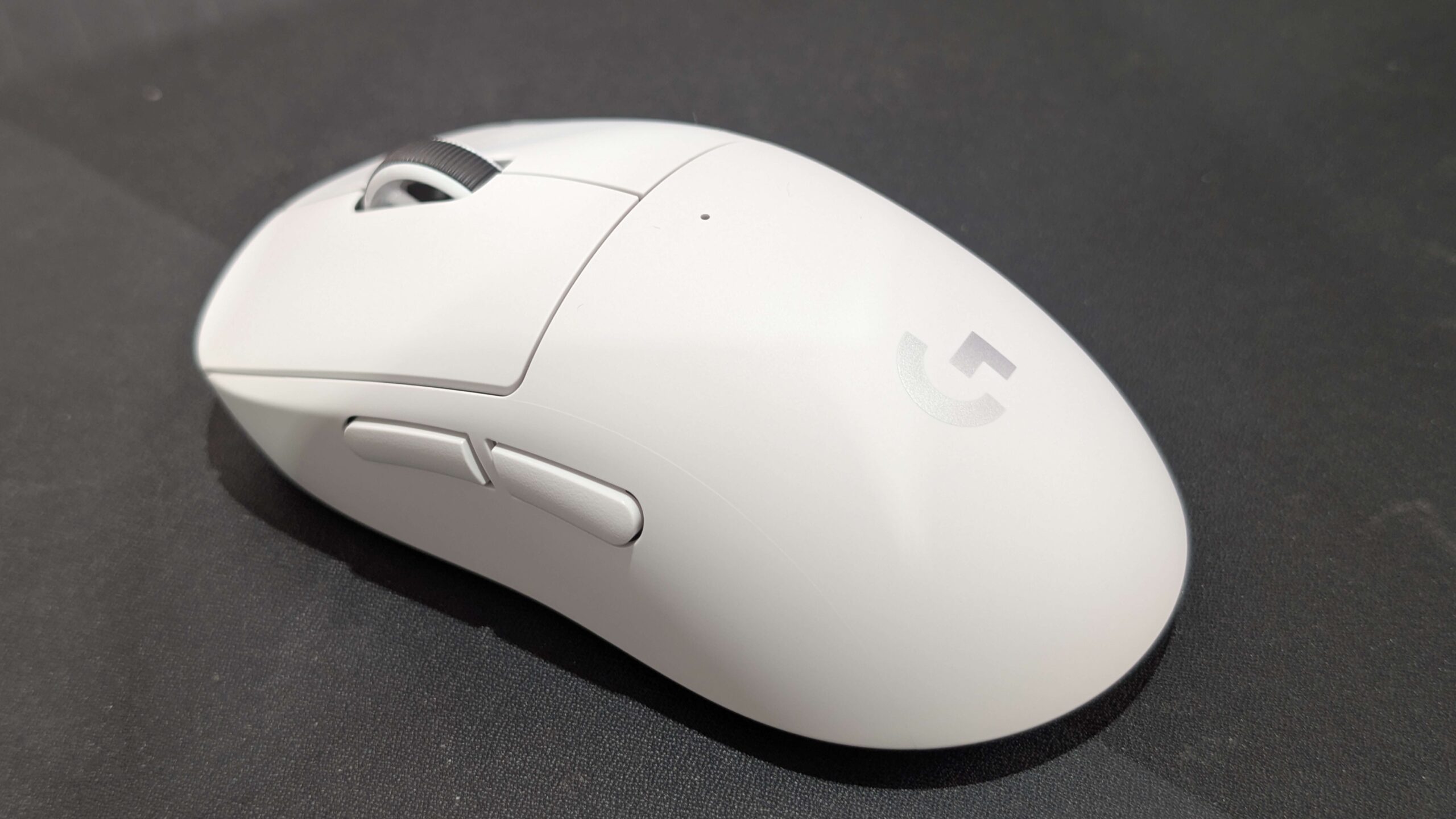 Logitech Pro x Superlight 2C ©KiKitoès pour Gameblog Test Logitech Pro x Superlight 2C ©KiKitoès pour Gameblog Test