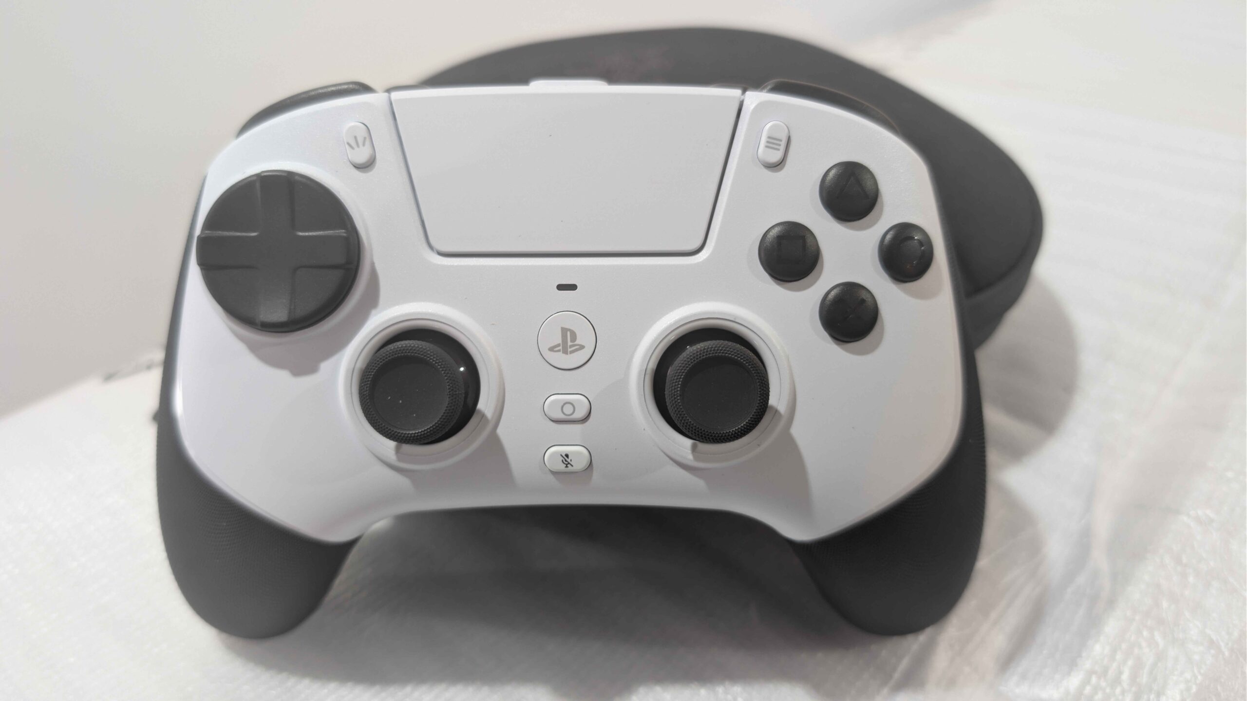 Raiju v3 Pro TEST Gameblog Â©JÃ©rÃ©my.H - KiKiToÃ¨s pour Gameblog