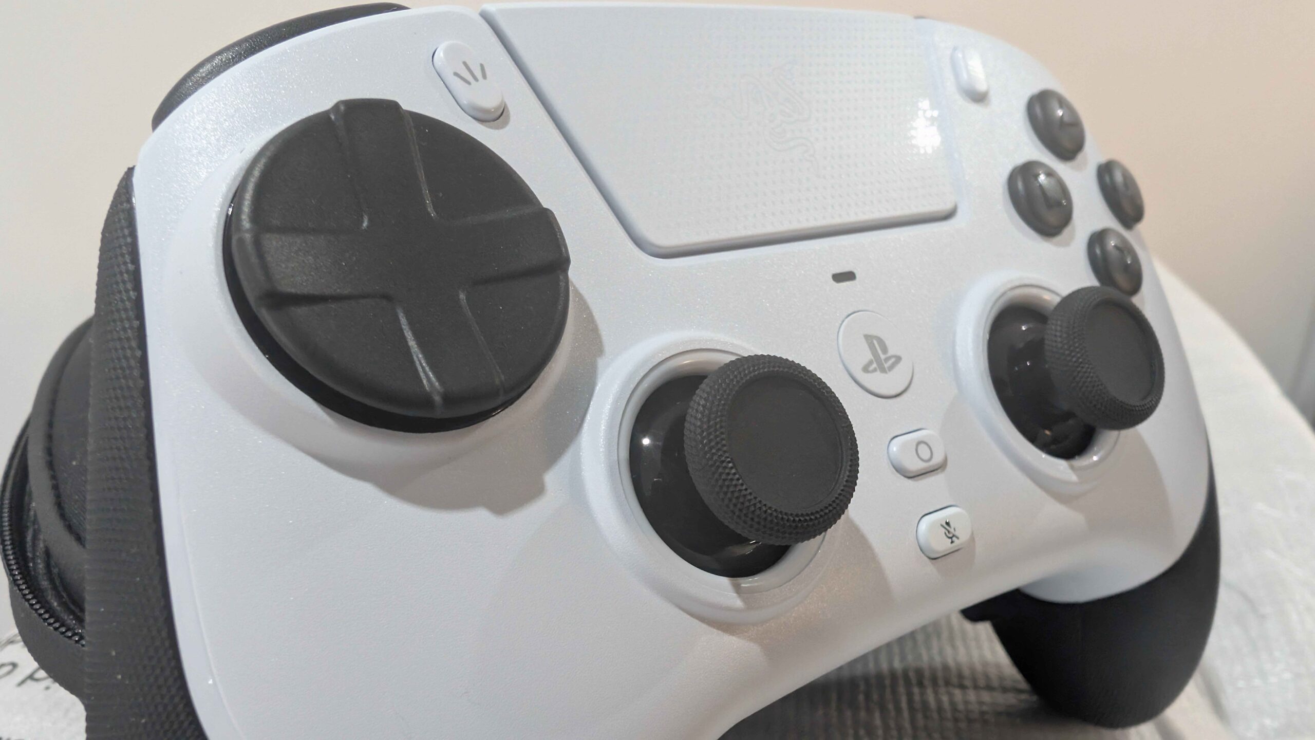 Raiju V3 PRo TEST Gameblog ©Jérémy.H - KiKiToès pour Gameblog Raiju V3 PRo TEST Gameblog ©Jérémy.H - KiKiToès pour Gameblog