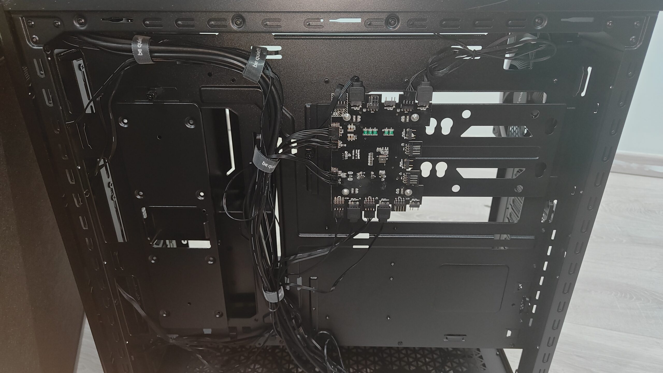 boitier be quiet arriÃ¨re