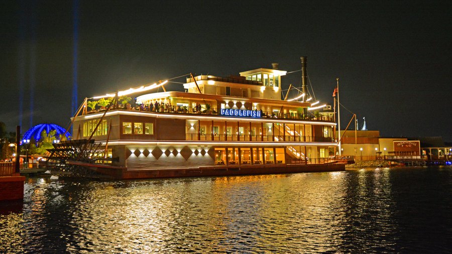 Walt Disney World Resort : Restaurant Paddlefish. Walt Disney World Resort : Restaurant Paddlefish.