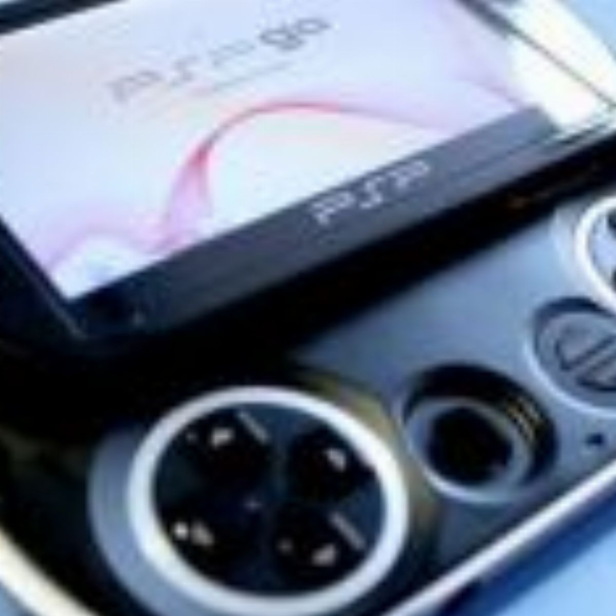 Psp Go Sony Offre 10 Jeux Gratuits