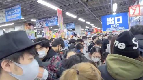 PS5 : Pour éviter une nouvelle émeute, une grande boutique de Tokyo prend des mesures drastiques