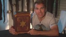 Uncharted 3 : Nolan North présente le collector en vidéo