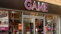 GAME : boutiques dévalisées, vendeuse en larmes, la tension monte
