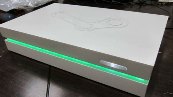 Blanche et à 500 dollars, la première Steam Machine arrive