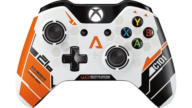 La manette Xbox One TitanFall en images