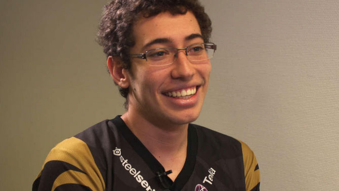 League of Legends : deux joueurs pro bannis pendant 6 mois pour leur comportement