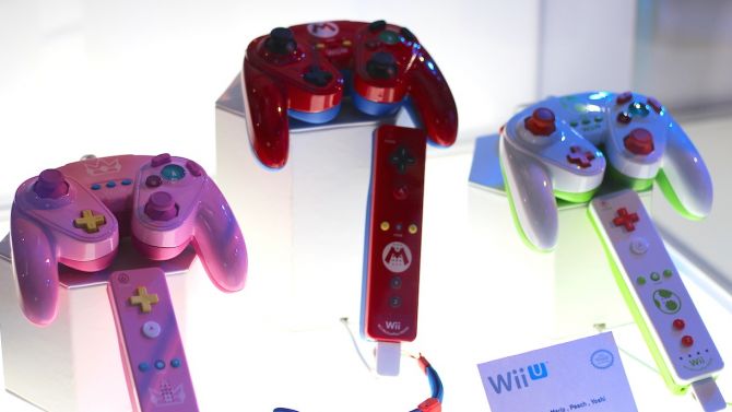 E3. Des manettes GameCube aux couleurs de Mario, Peach et Yoshi