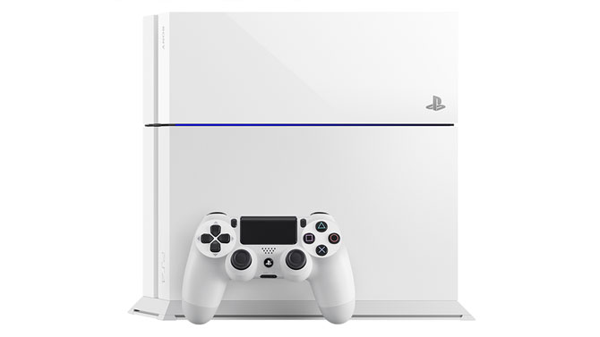 E3. La PS4 blanche Glacier White en images sous toutes les coutures