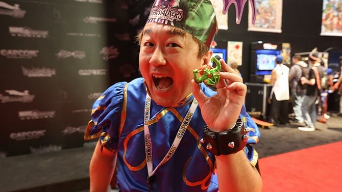 Yoshinori Ono (Capcom) travaillerait sur un titre PS4
