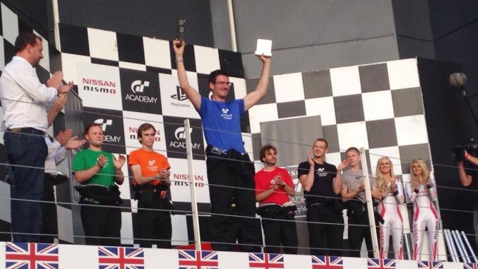 GT Academy 2014 : le français Gaëtan Paletou remporte le trophée