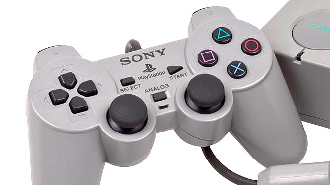 L'image du jour : l'évolution de la manette PlayStation en 20 ans