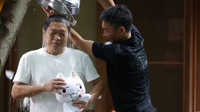 Ice Bucket Challenge : le créateur de la PlayStation se mouille à son tour