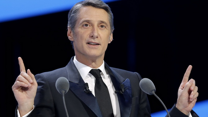 Antoine De Caunes accepte l'invitation du Desert Bus sur Twitch