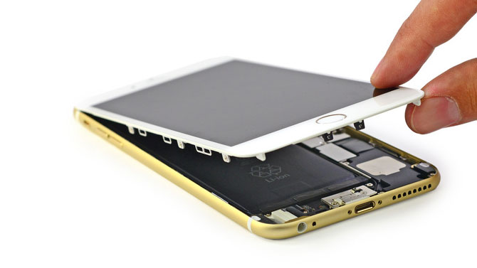 iPhone 6 : iFixit démonte le smartphone d'Apple, les images