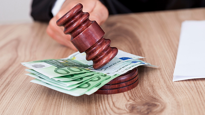 Electronic Arts / FIFA 15 fait condamner des revendeurs en France