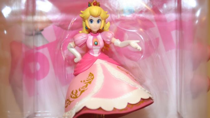 Amiibo : une Peach défectueuse débarque sur eBay
