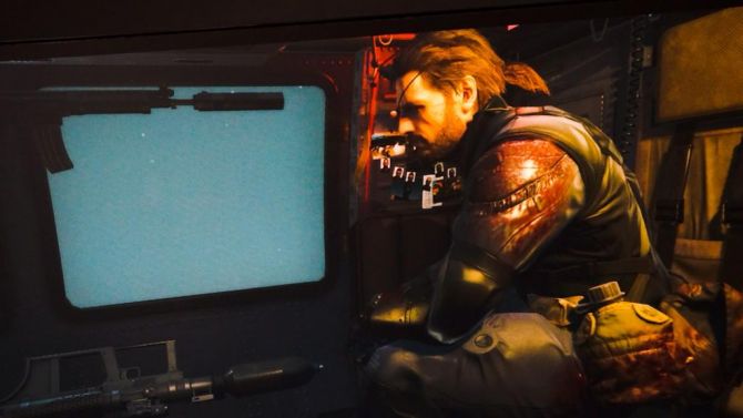 MGS 5 : Snake se montre à bord de l'hélico en images