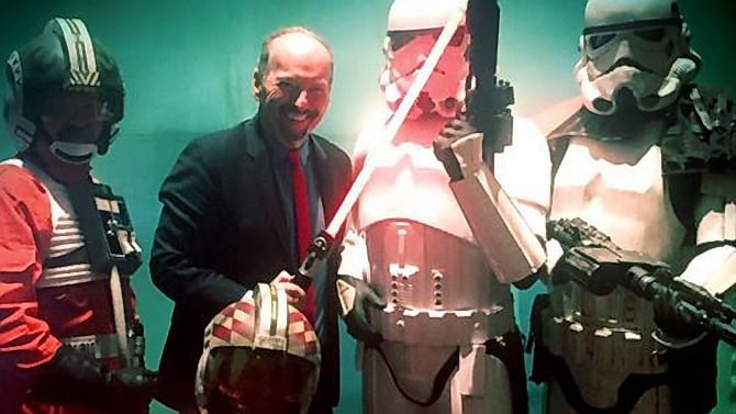 Peter Moore présente Star Wars Battlefront... à la grande distribution
