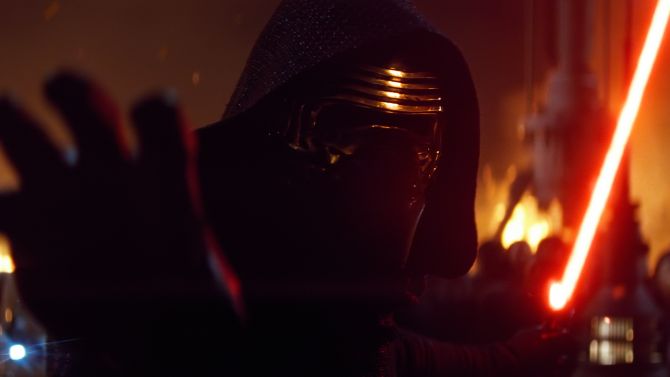 Star Wars VII : voici qui se cache derrière Kylo Ren et images du tournage