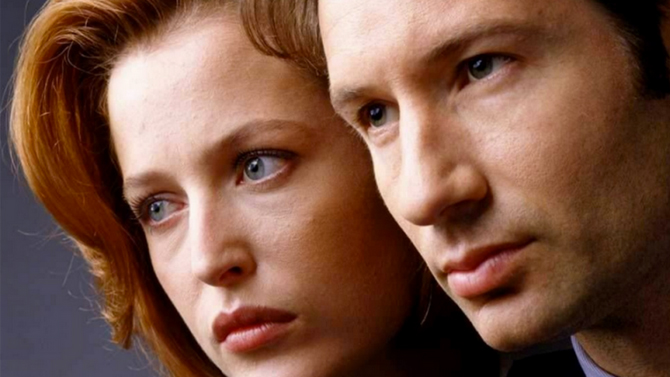 X-Files : le tournage du retour a commencé, premières images de Mulder et Scully