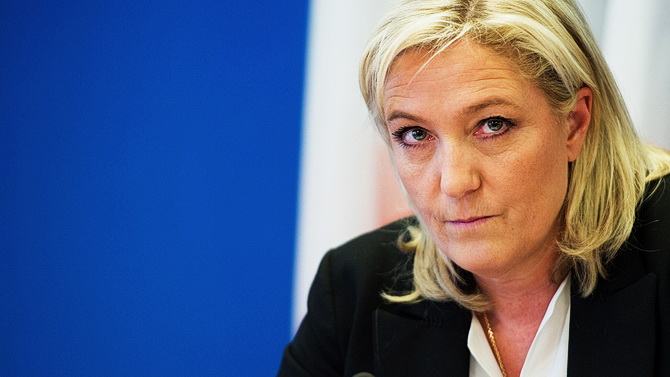 Marine Le Pen tacle Windows 10, Microsoft répond de manière cinglante