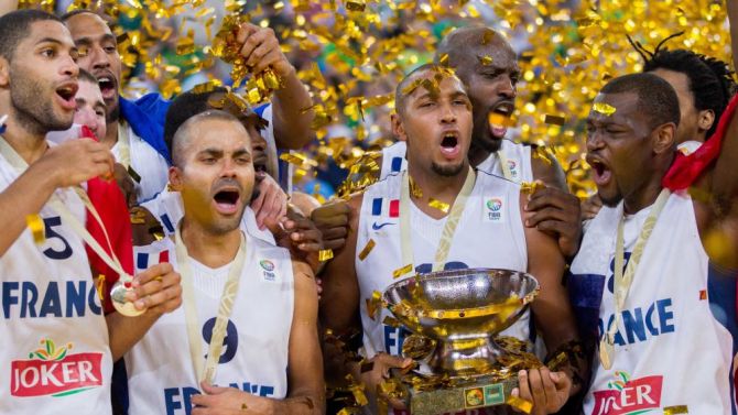 L'équipe de France de Basket aime le jeu vidéo, la preuve en image