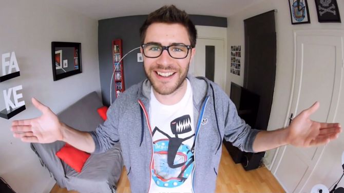 Webedia (Jeuxvidéo.com) rachète Mixicom et Norman, Cyprien, Squeezie
