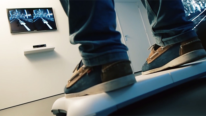 Hoverboard VR : Un mélange d'Oculus Rift, de Kinect et de Wii Balance Board, la vidéo
