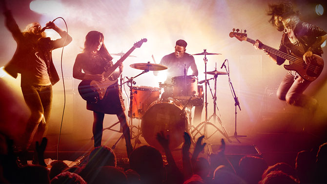 Rock Band 4 : Les développeurs postent des avis positifs sur Amazon ?