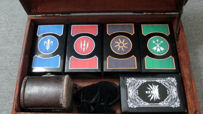 Elle a fabriqué le jeu de cartes de The Witcher 3 et une Ammo Box de Fallout 4 : magnifique