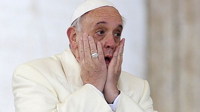 Le Pape François pointe du doigt les jeux vidéo qui étourdissent et abrutissent