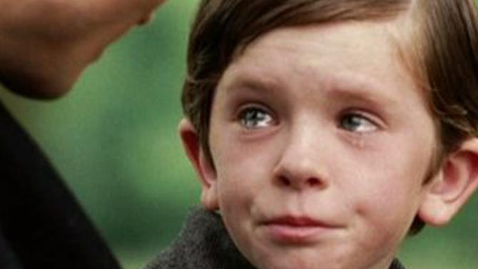 L'image du jour : Une minute de silence pour cet enfant