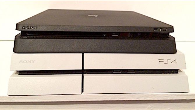 PS4 Slim vs PS4 : Le comparatif en 6 photos