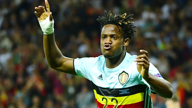 Michy Batshuayi et FIFA 17 sur Twitter : Quand PES 2017 s'en mêle