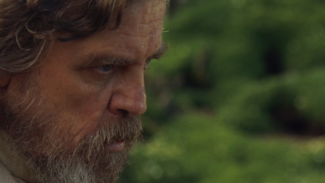 Star Wars 8 : Le réalisateur parle du scénario, de Rey et Luke Skywalker