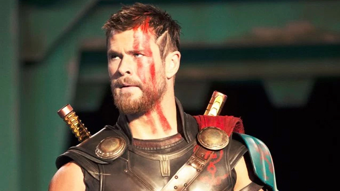 Thor Ragnarok : Thor, Bruce Banner, Loki, Hela et les autres sur de nouvelles photos officielles