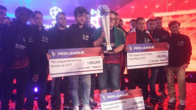 PES 2017 : Le nouveau champion du monde a 17 ans... et il est Brésilien